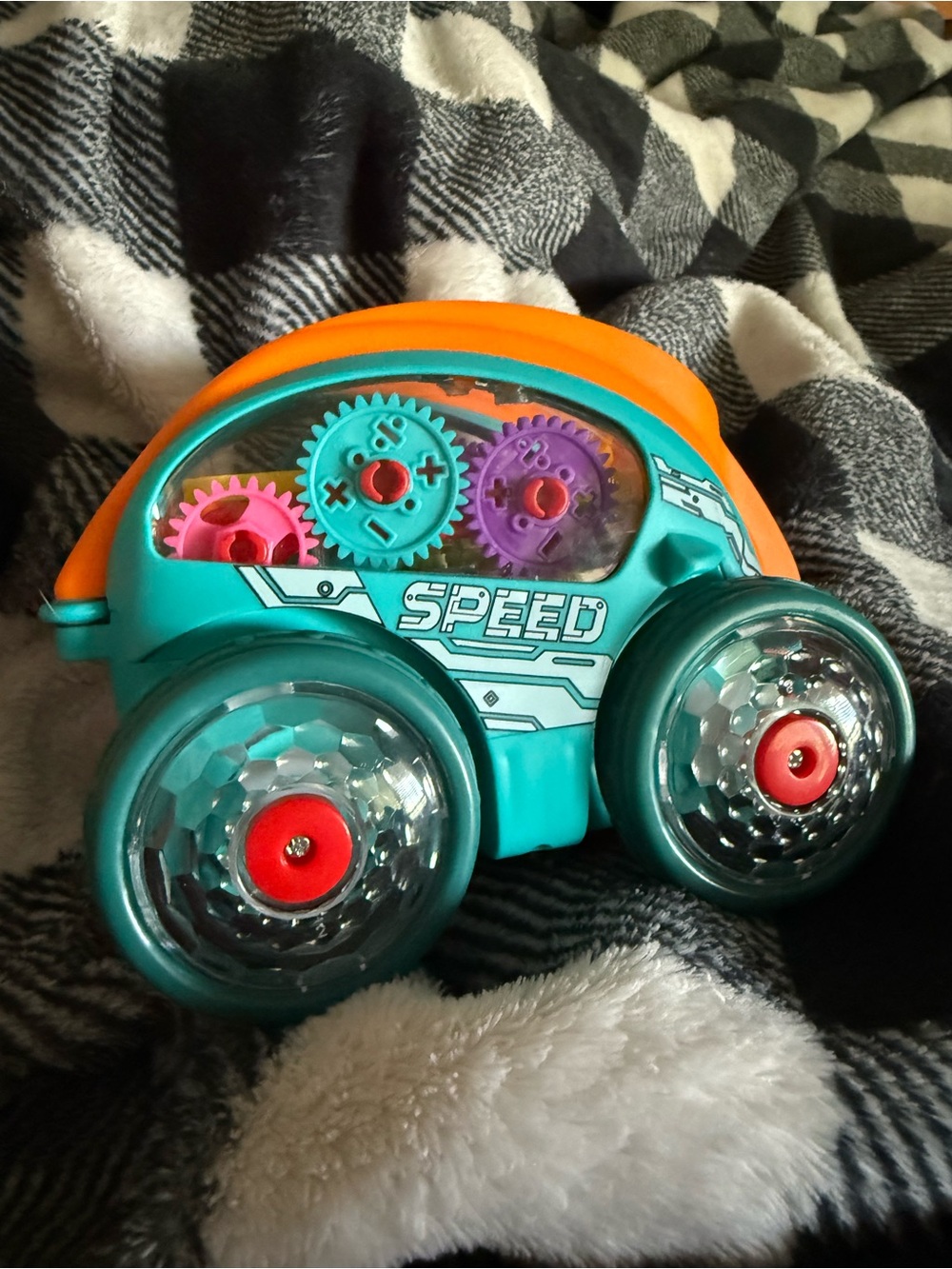 Bingli Gear Powered Toy Car LED Lights Sounds Battery Operated Kids Toy